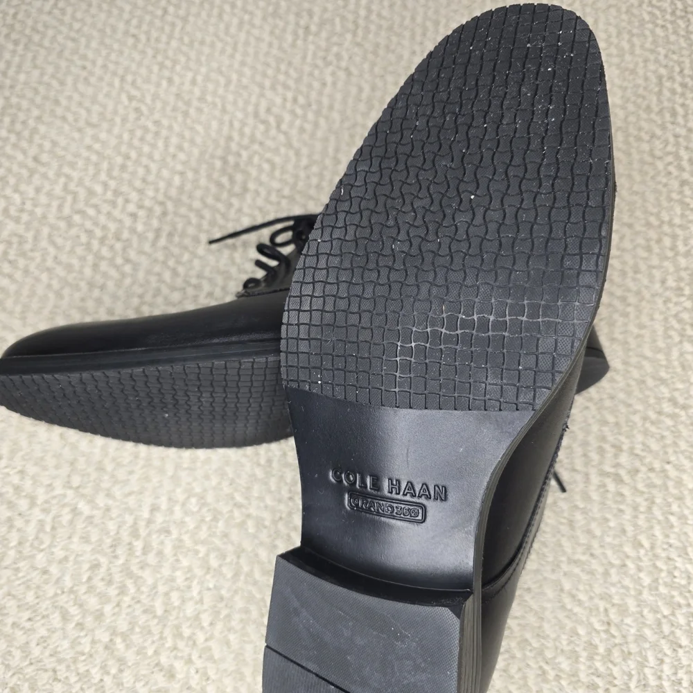 Cole Haan Men's Classic Black Leather Oxfords Size 9 Like New
